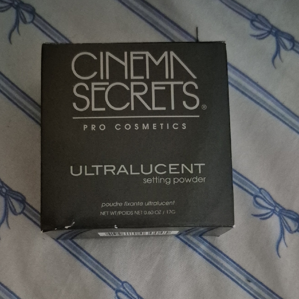 Cinema Secrets Ultralucent Setting Powder